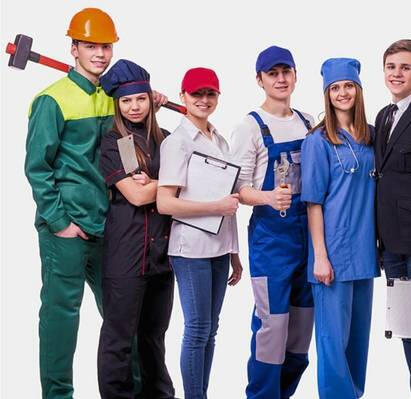 Diverse ondernemers met slimme AI-oplossingen Groep lokale ondernemers, zoals kappers, coaches en aannemers, die met DigiBuur’s AI-automatisering tijd besparen op hun dagelijkse werk.